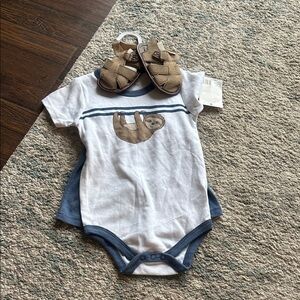 Adorable Sloth Print White and Blue Baby Onesie NWT
